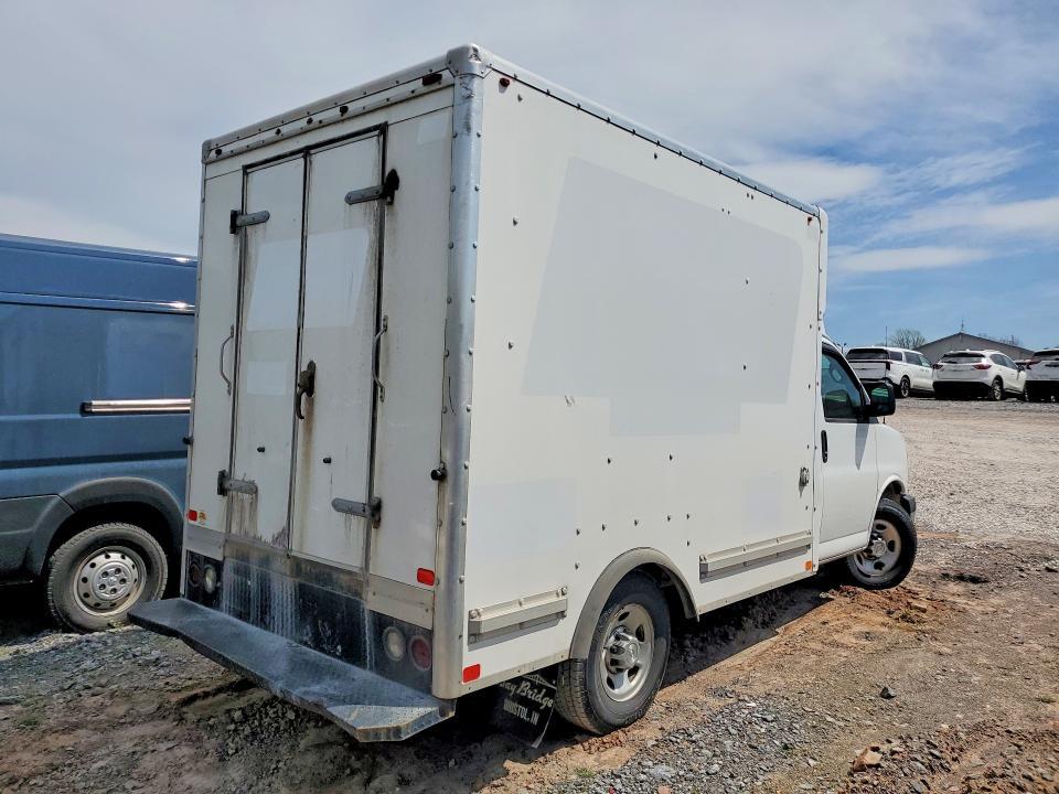 2015 Chev Express G3500