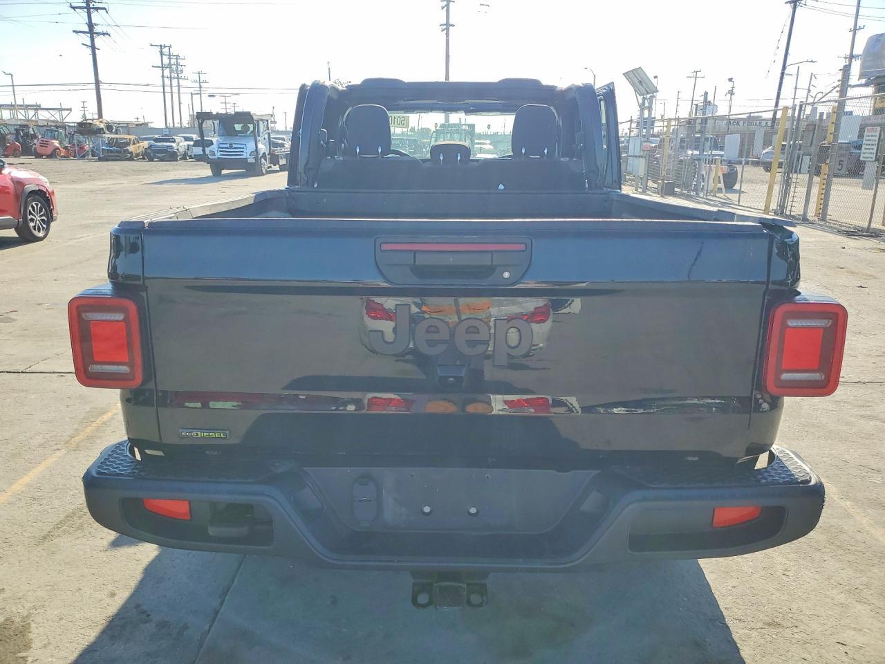 2022 Jeep Gladiator Sport