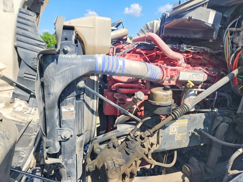 2018 Peterbilt 579 Semi Truck