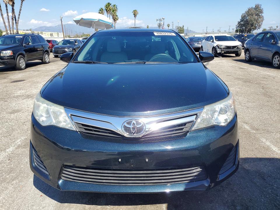 2014 Toyota Camry le
