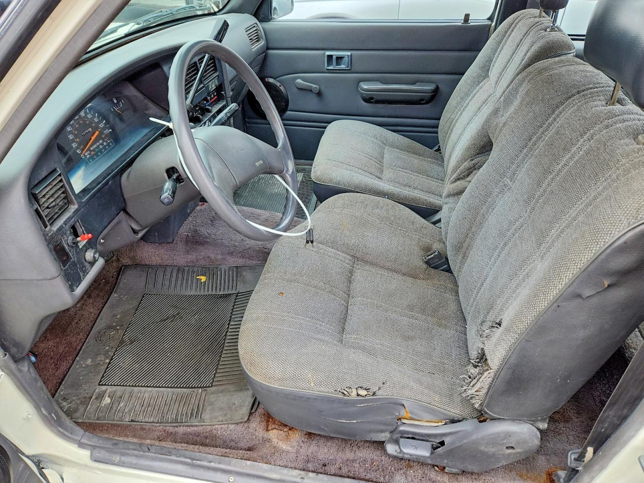 1989 Toyota Pickup Deluxe V6