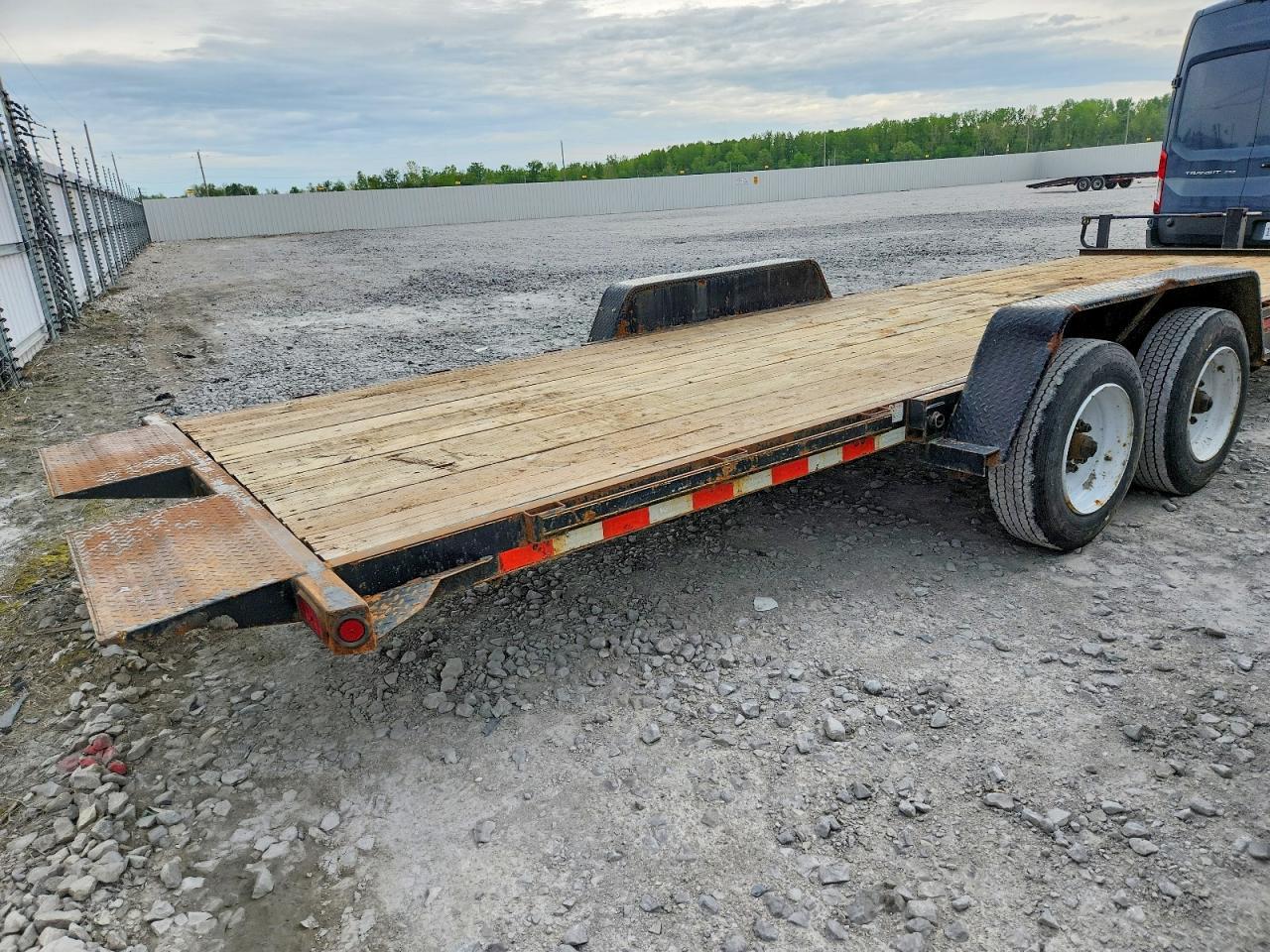 2020 Kauf - Kaufman 2020 Kaufman Tilt Deck Equipment Trailer