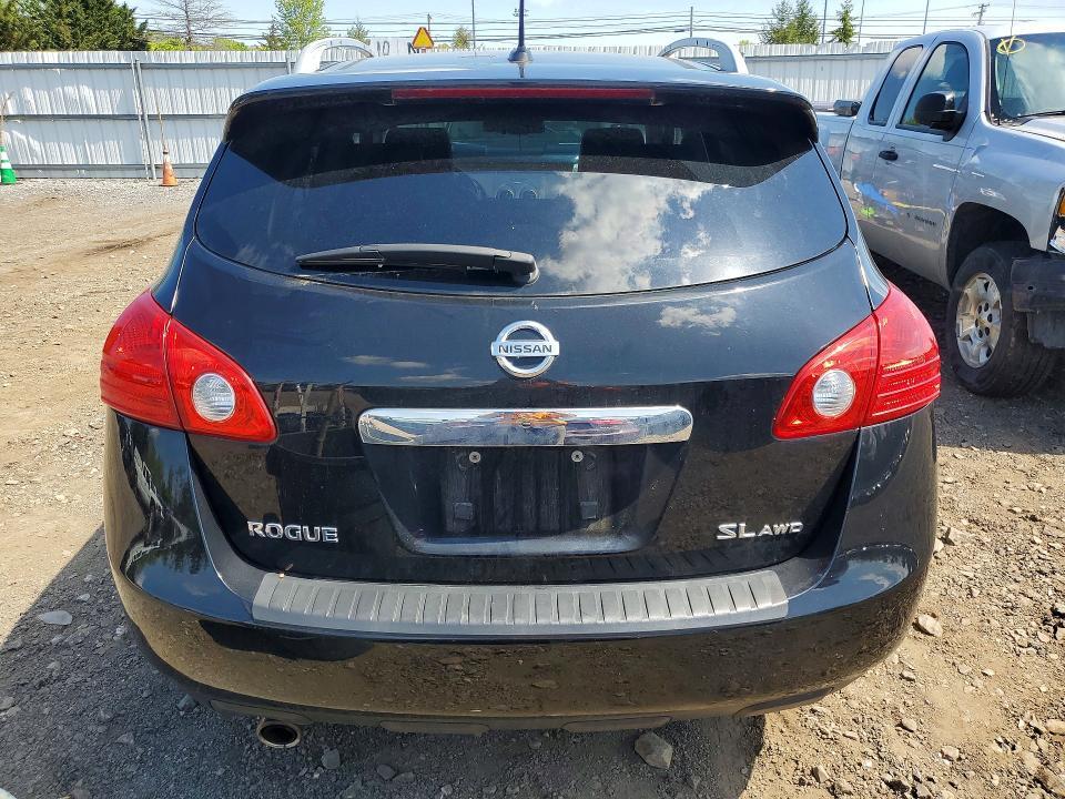 2013 Nissan Rogue s