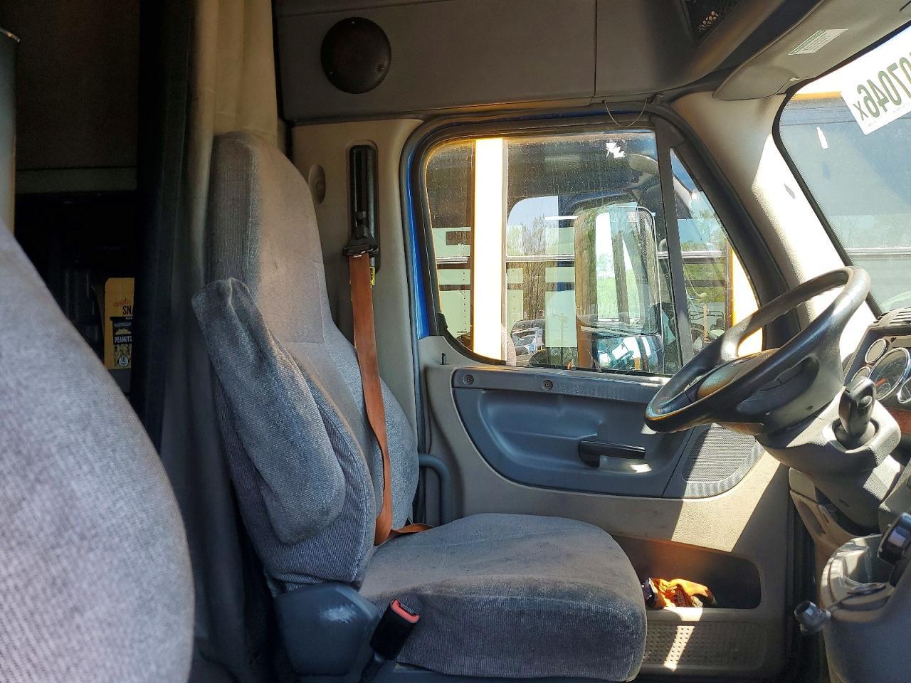 2017 Freigliner Cascadia 125
