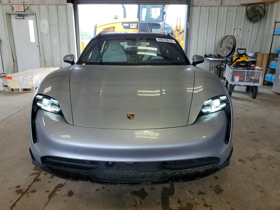 2022 Porsche Taycan Cross Turismo 4