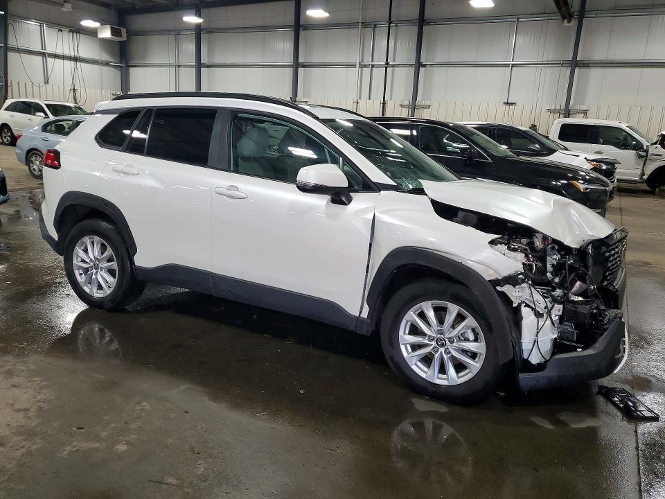 2023 Toyota Corolla Cross le