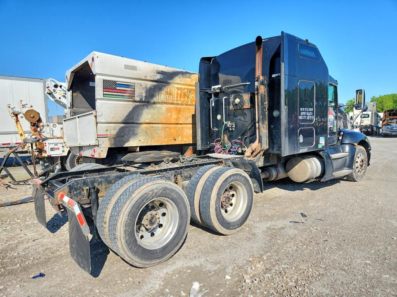 2009 Kenworth T660 Semi Truck