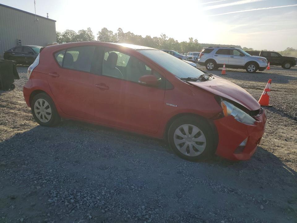 2013 Toyota Prius c