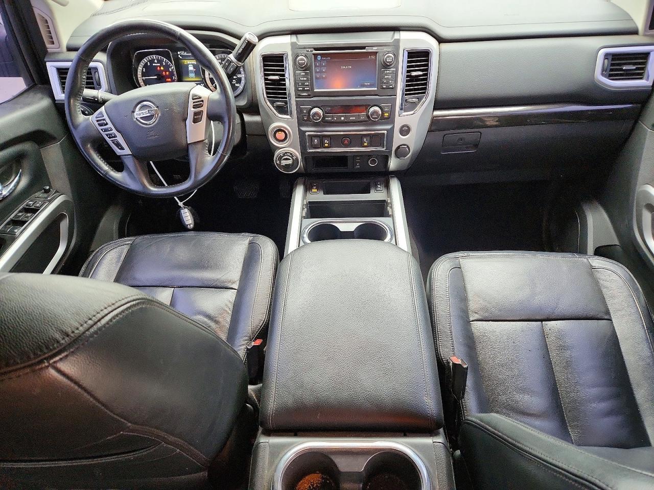 2017 Nissan Titan SV