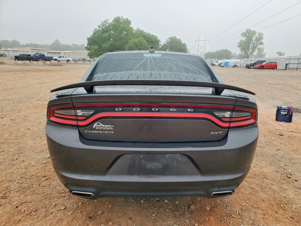 2016 Dodge Charger sxt