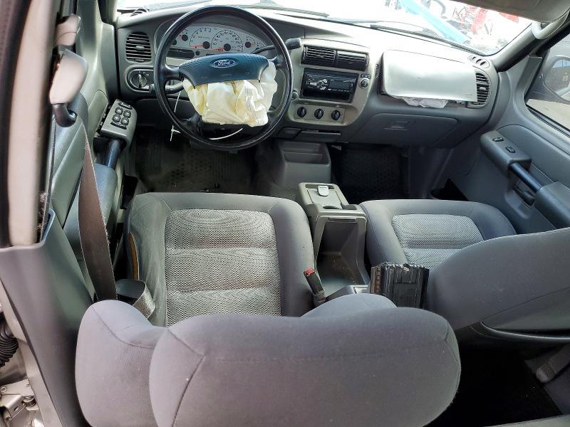 2004 Ford Explorer Sport Trac
