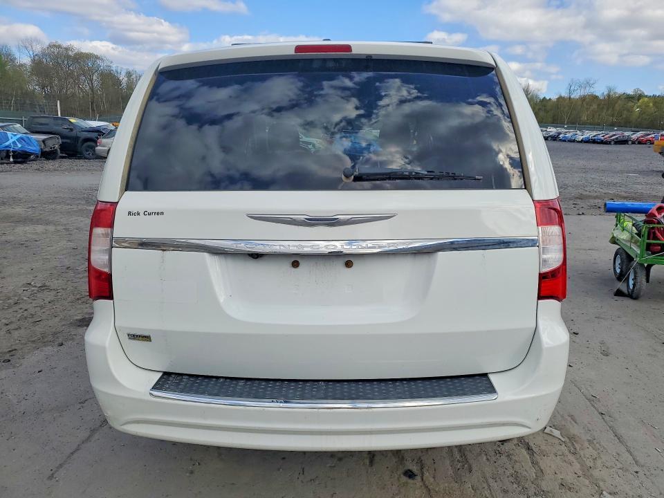 2015 Chrysler Town & Country Touring