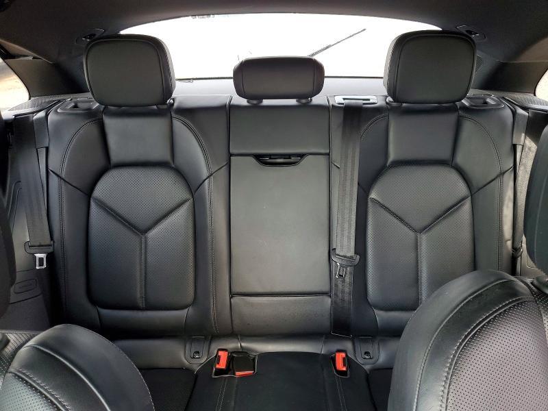 2023 Porsche Macan Base