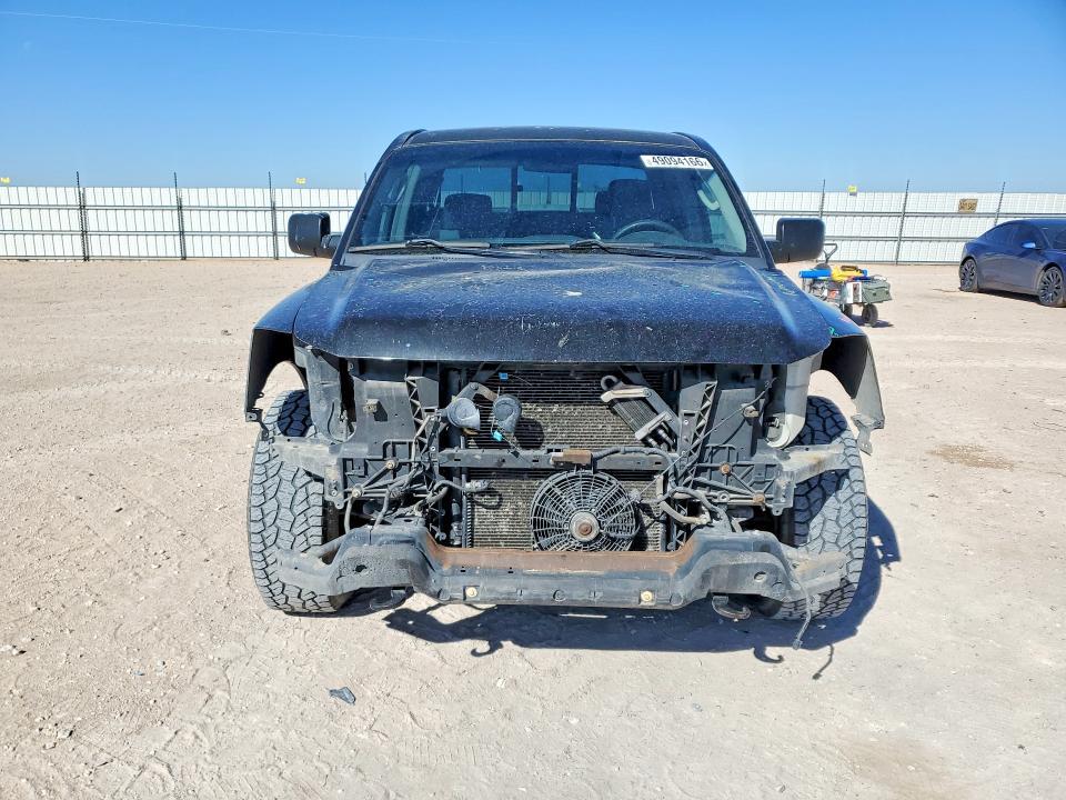 2004 Nissan Titan XE