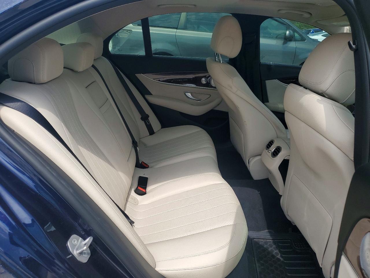 2017 Mercedes-Benz E 300 4matic