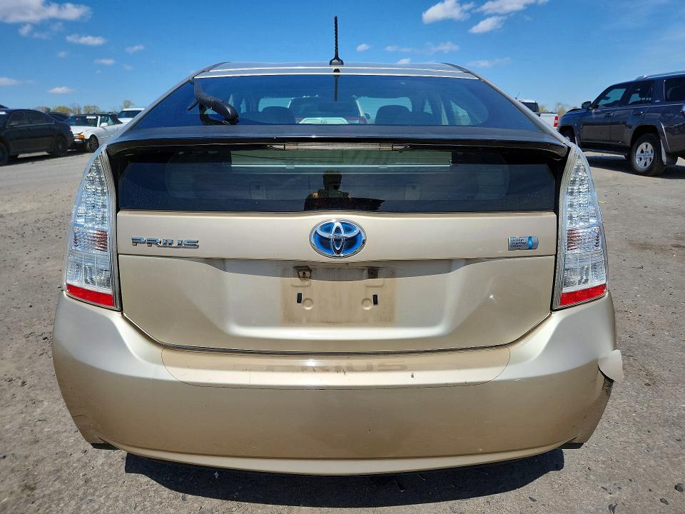 2010 Toyota Prius iii
