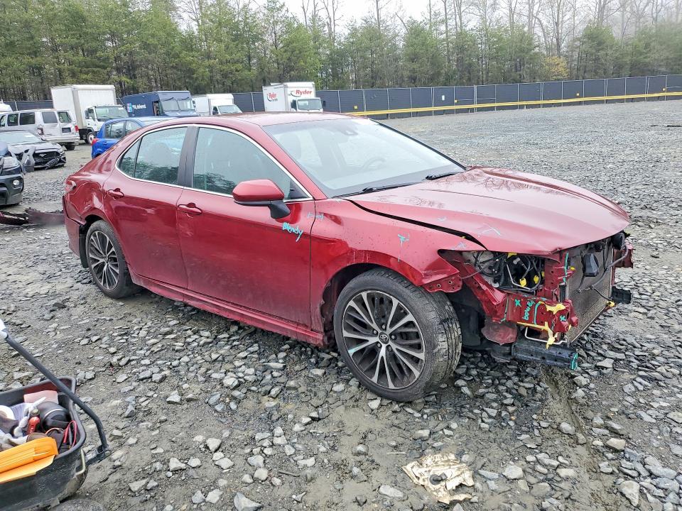 2018 Toyota Camry se