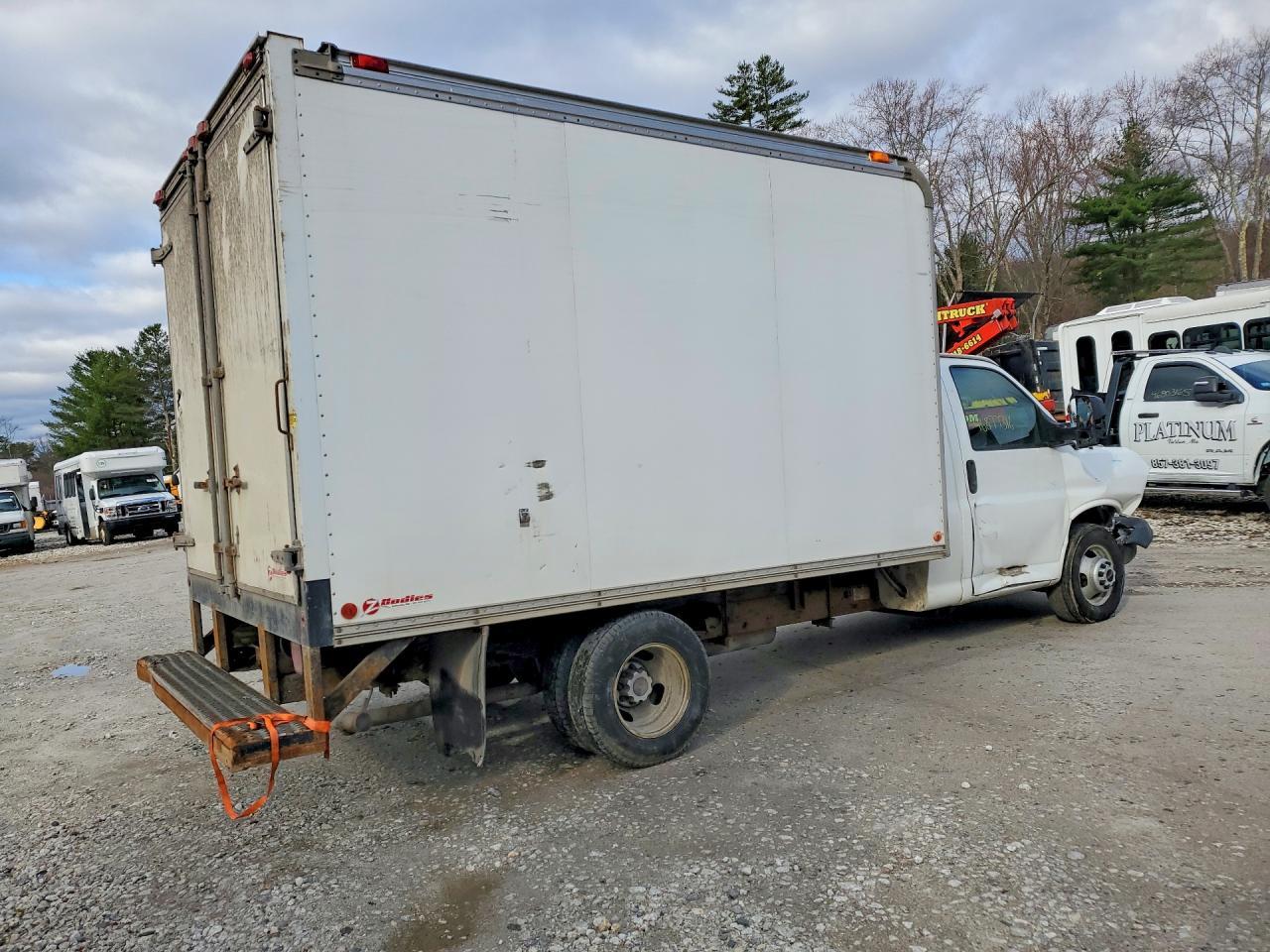 2015 GMC Savana Cutaway G3500