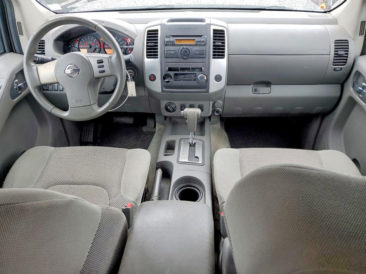 2011 Niss Frontier SV V6