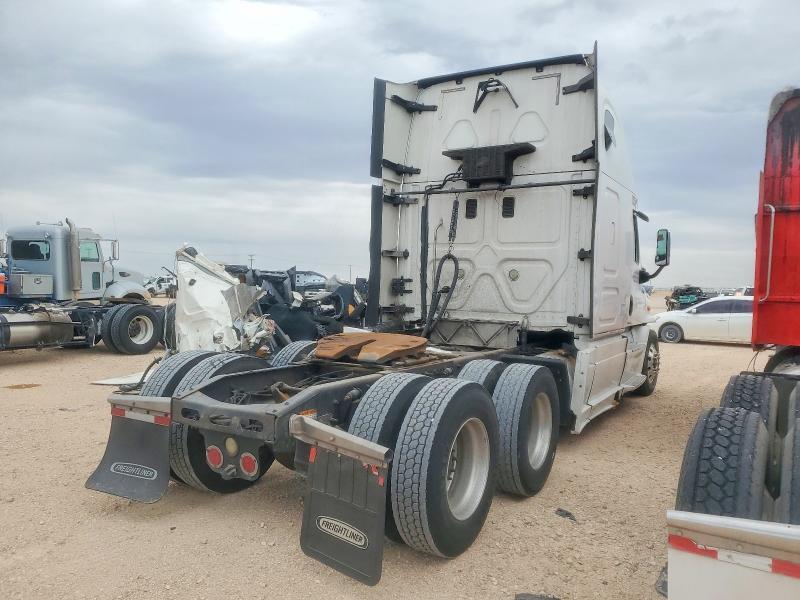 2015 Freigliner Cascadia 125