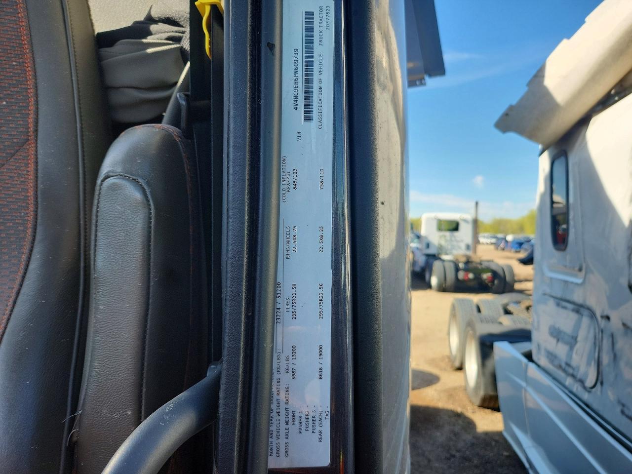 2023 Volv O VNL Semi Truck