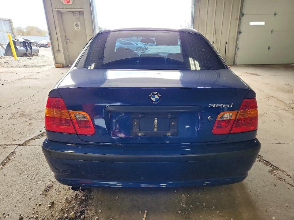 2005 BMW 325 i
