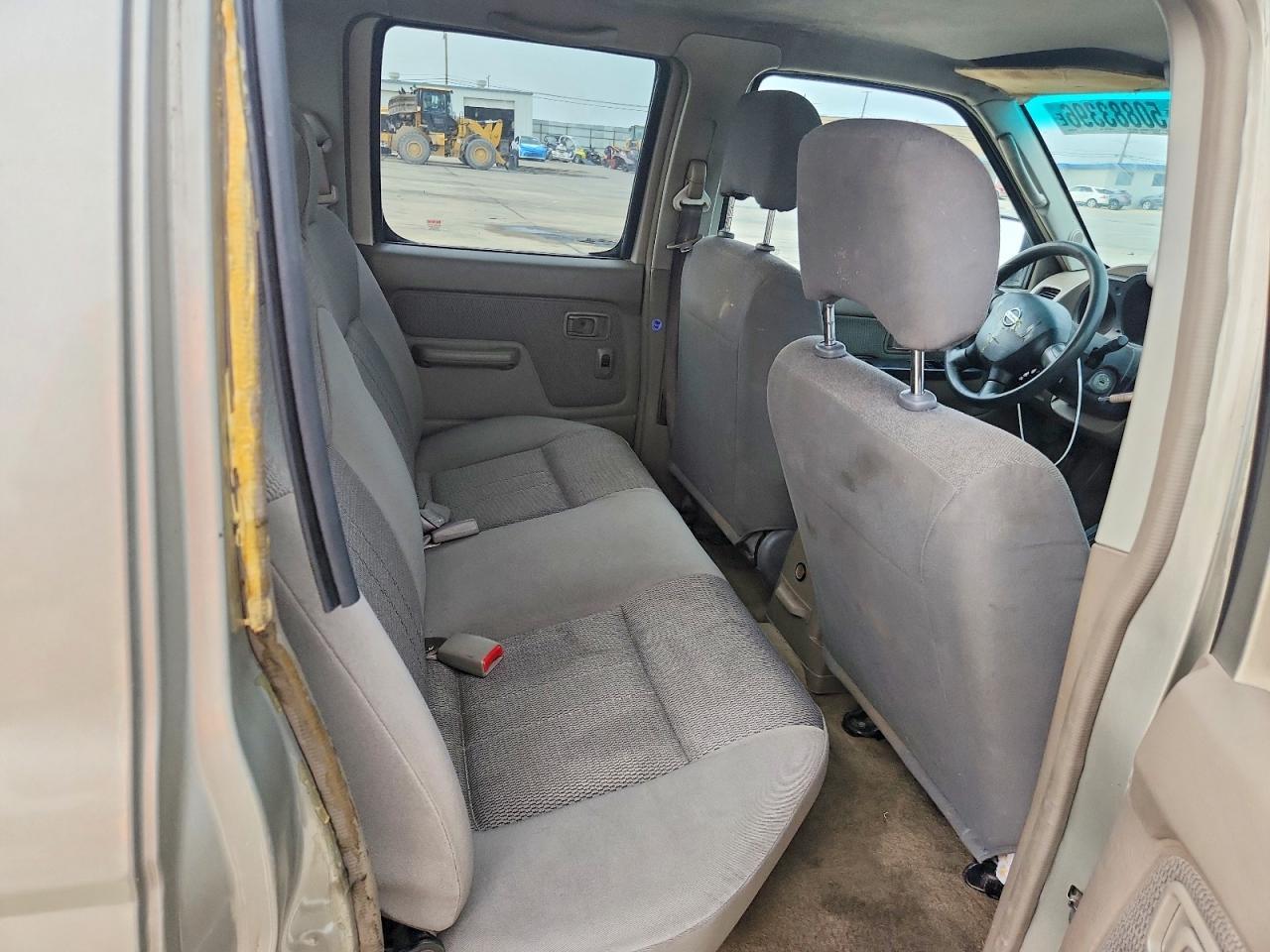 2002 Nissan Frontier XE-V6