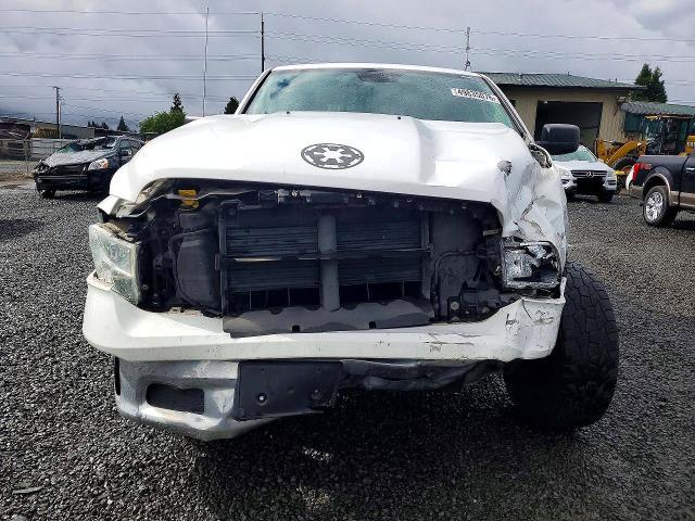 2016 Dodge Ram 1500 slt