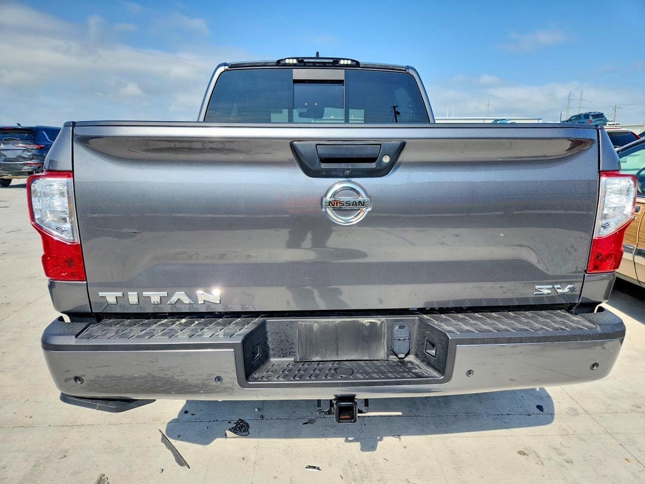 2022 Nissan Titan S