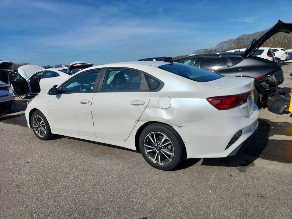 2023 KIA Forte lxs