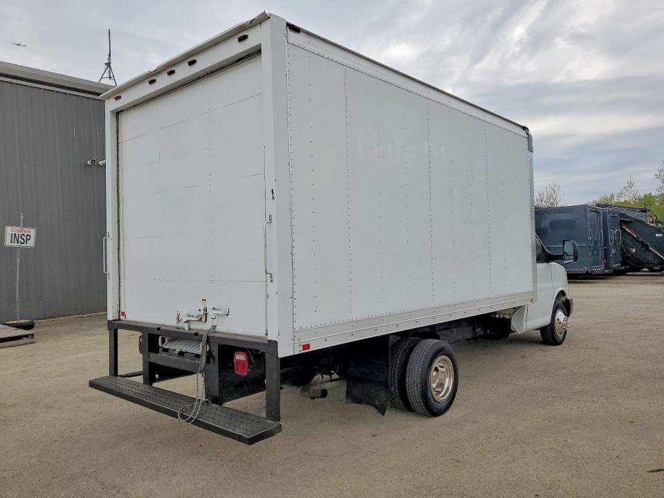 2014 Chev Express Cutaway