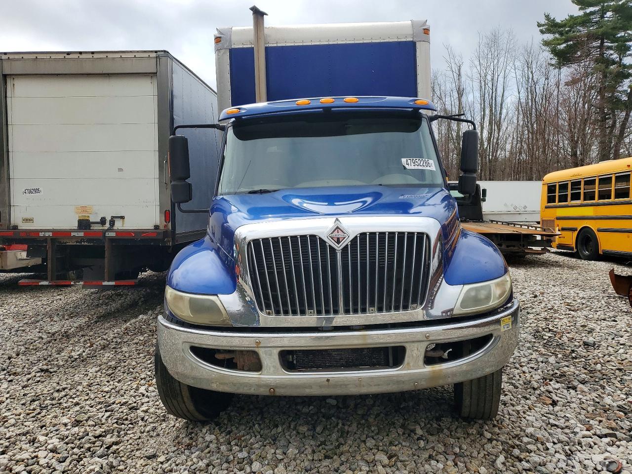 2008 International 4300 BOX Truck
