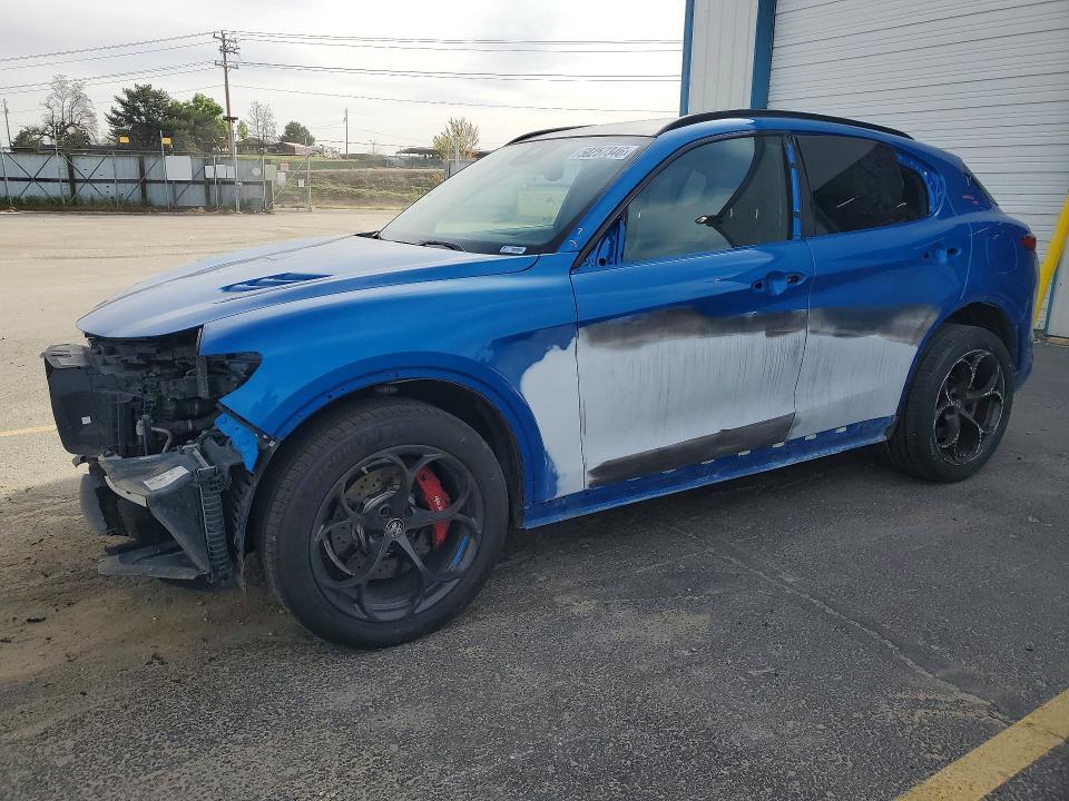 2019 Alfa Romeo Stelvio Quadrifoglio