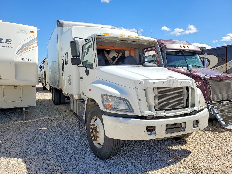 2018 Hino 258/268 box Truck