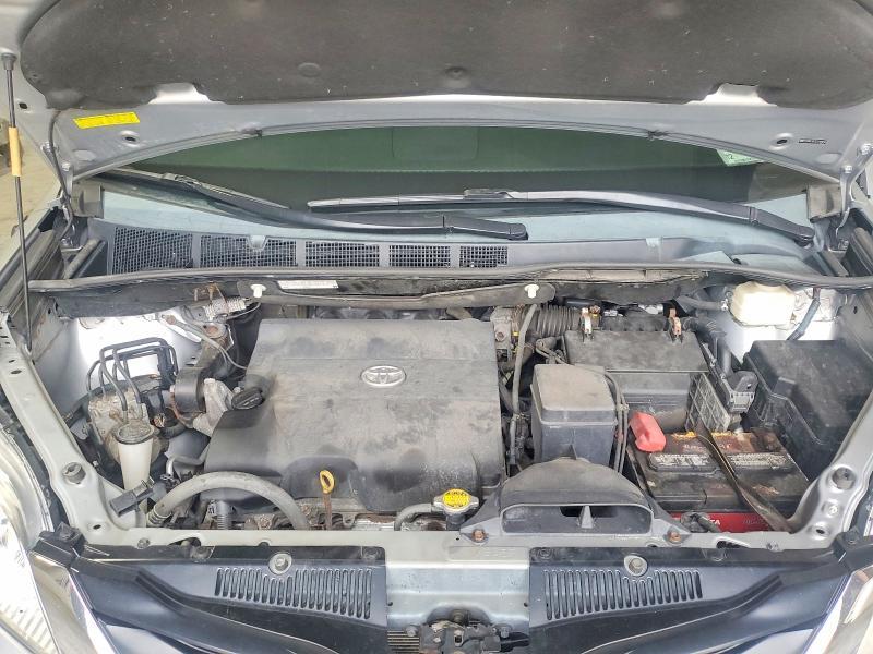 2014 Toyota Sienna le