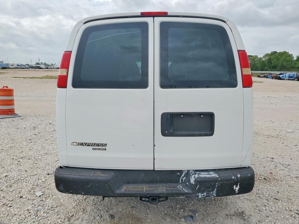 2015 Chev Express G2500