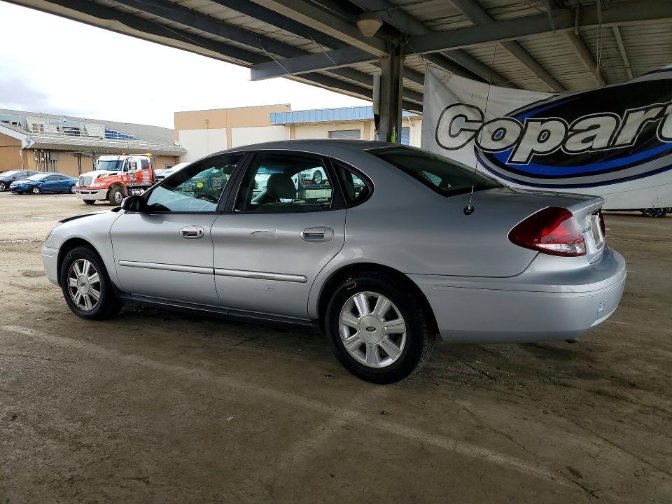 2005 Ford Taurus sel