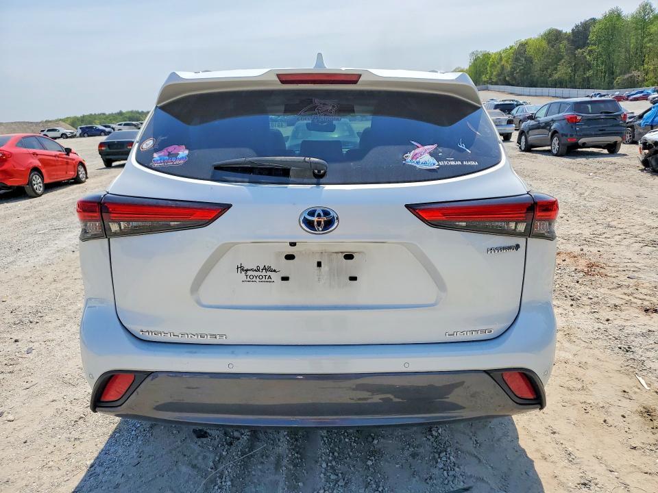 2022 Toyota Highlander Hybrid Limited