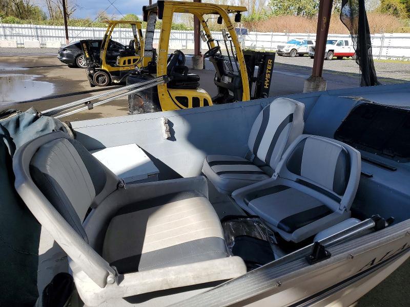 2017 Smoker Craft Boat