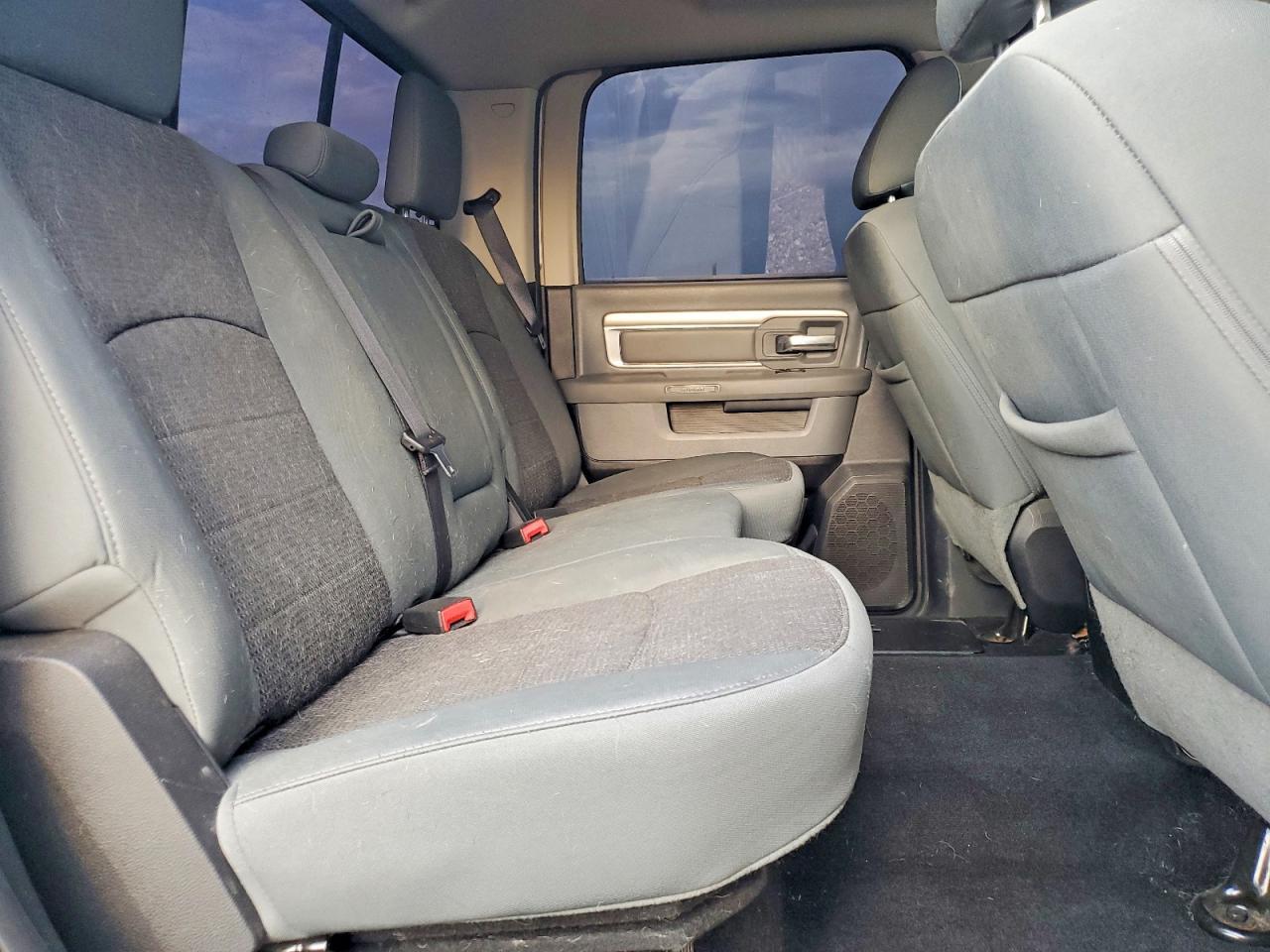 2014 Dodge RAM 1500 SLT