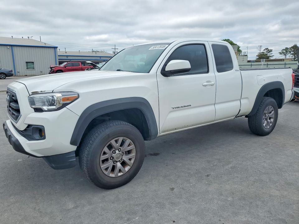 2016 Toyota Tacoma SR5