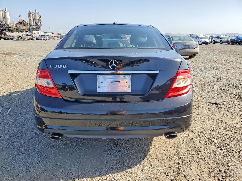 2011 Mercedes-Benz C300