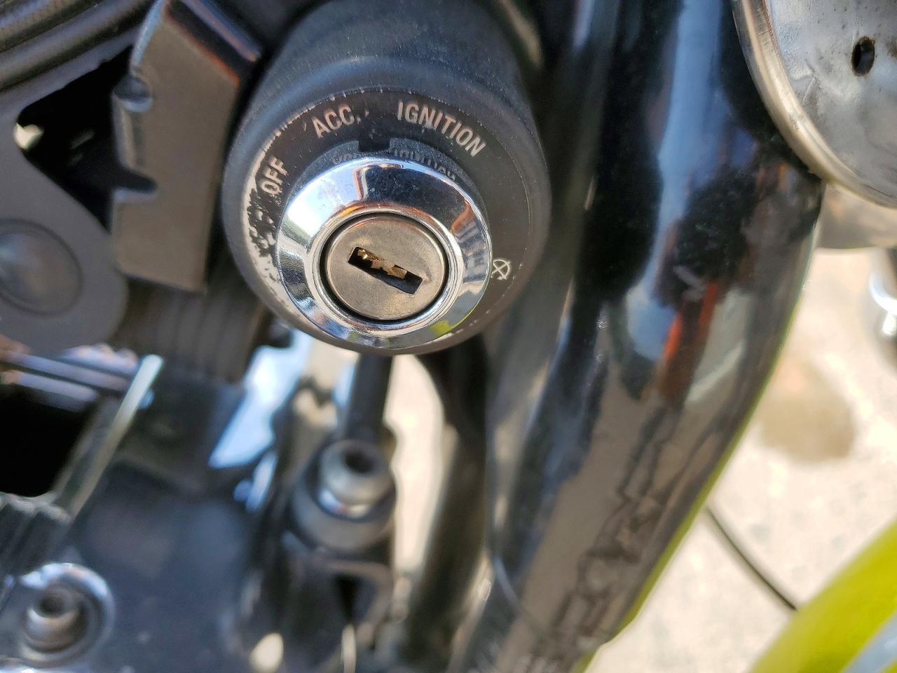 2012 Harley-Davidson XL1200 V