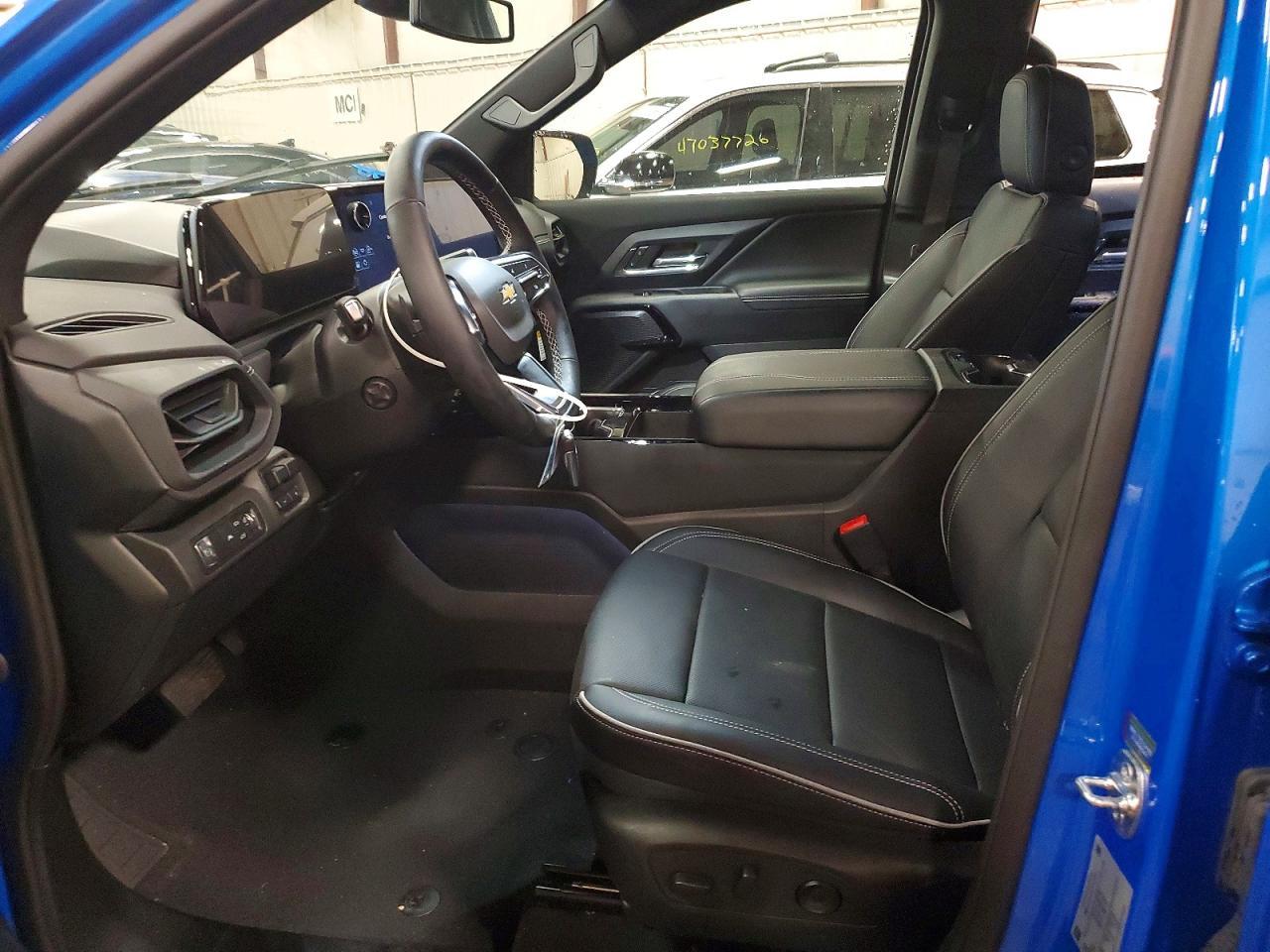 2025 Chevrolet Silverado LT