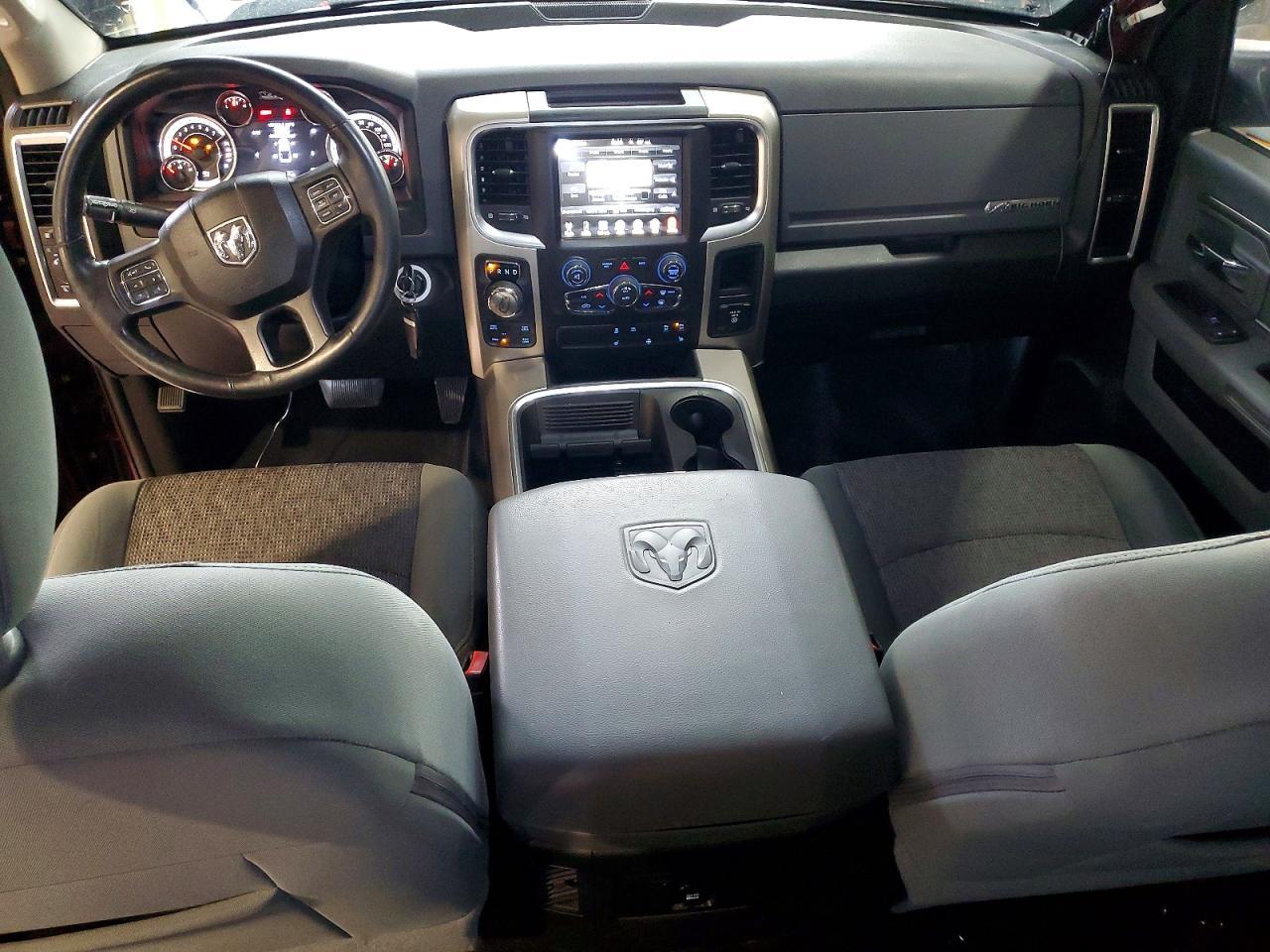2016 Dodge RAM 1500 SLT