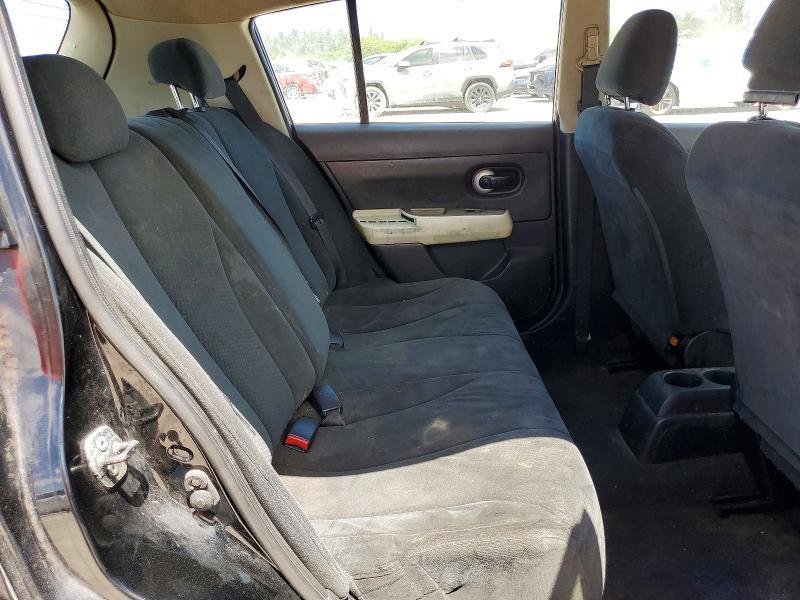 2010 Nissan Versa 1.8 s