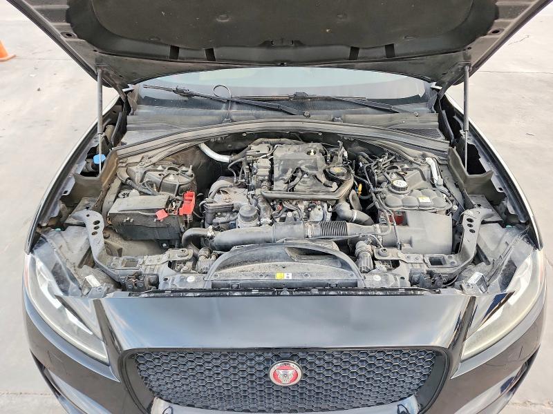 2018 Jaguar F-pace Premium