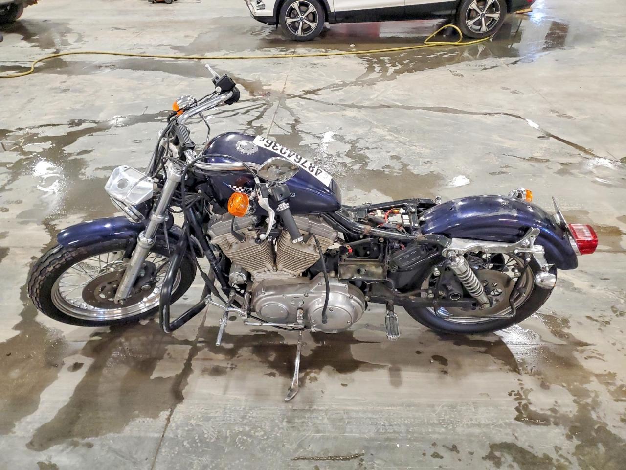 1997 Harley-Davidson XL883 Hugger