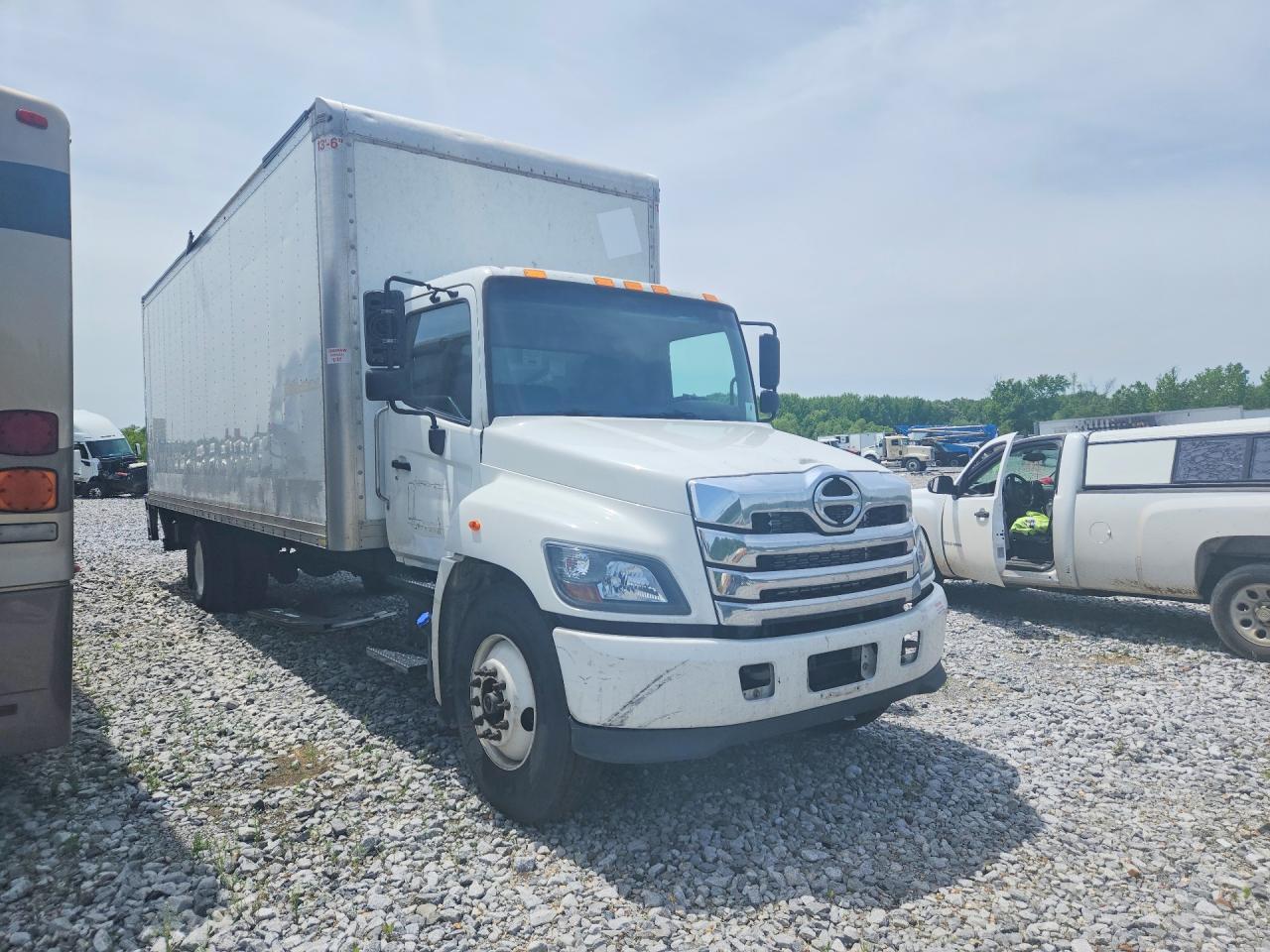 2023 Hino L6 BOX Truck