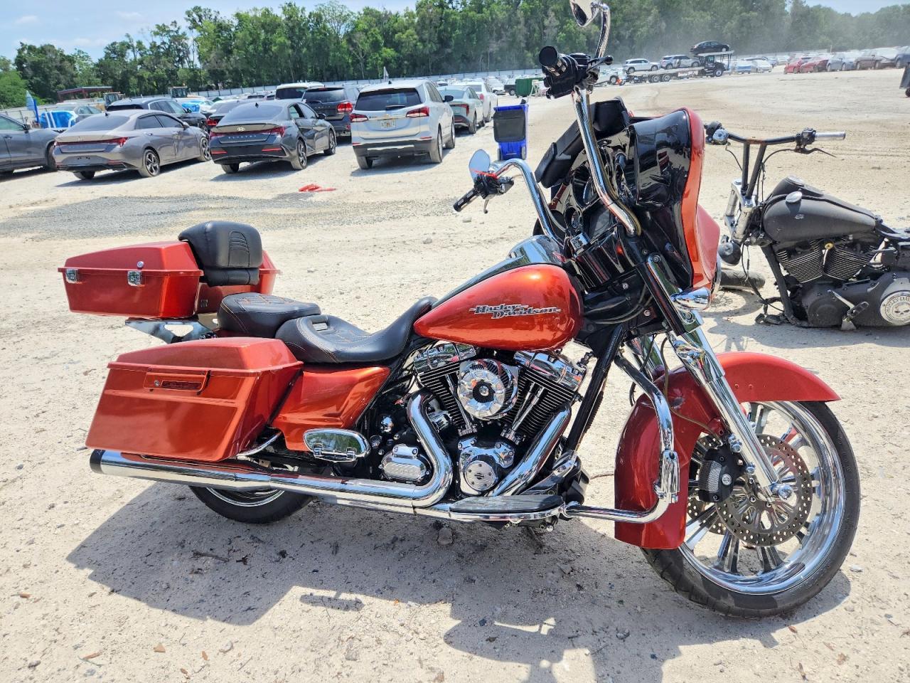 2011 Harley-Davidson Flhx